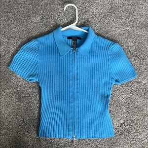 Forever 21 Vibrant Blue Ribbed Zip-Up Shirt. Very stretchy!